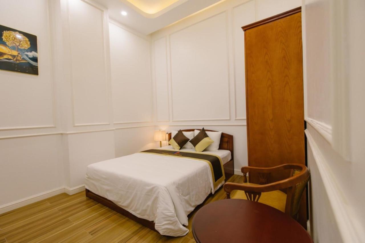 Thuan Phat Hotel Soc Trang Buitenkant foto