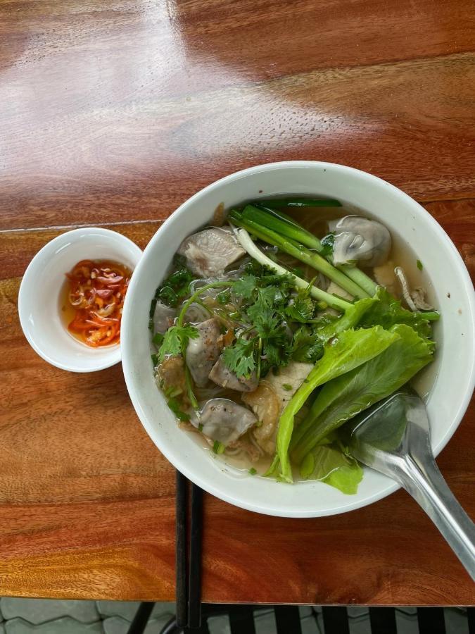 Thuan Phat Hotel Soc Trang Buitenkant foto