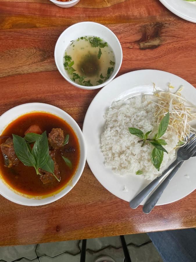Thuan Phat Hotel Soc Trang Buitenkant foto
